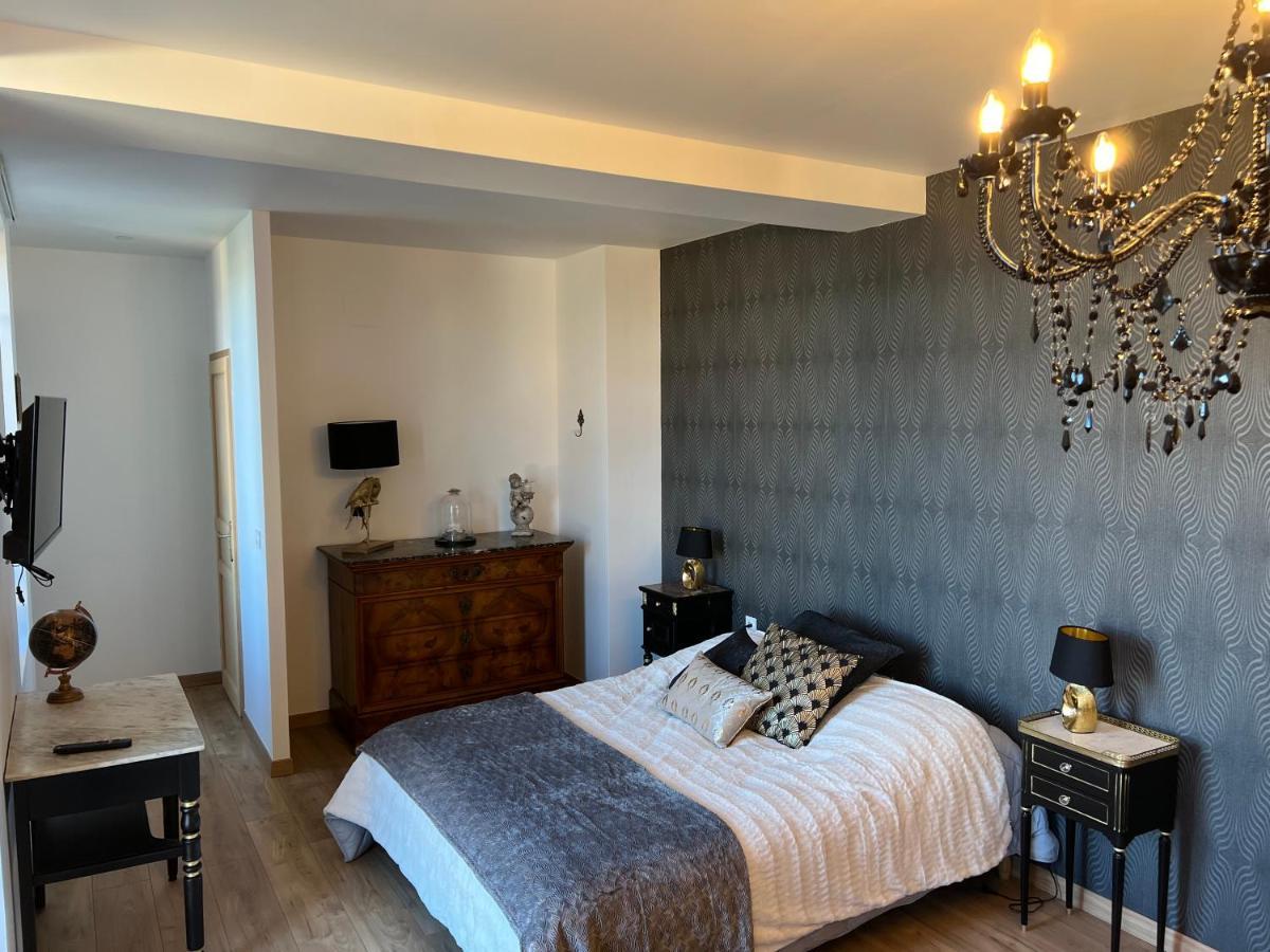 Chateau Segot Neuilly-le-Réal 외부 사진
