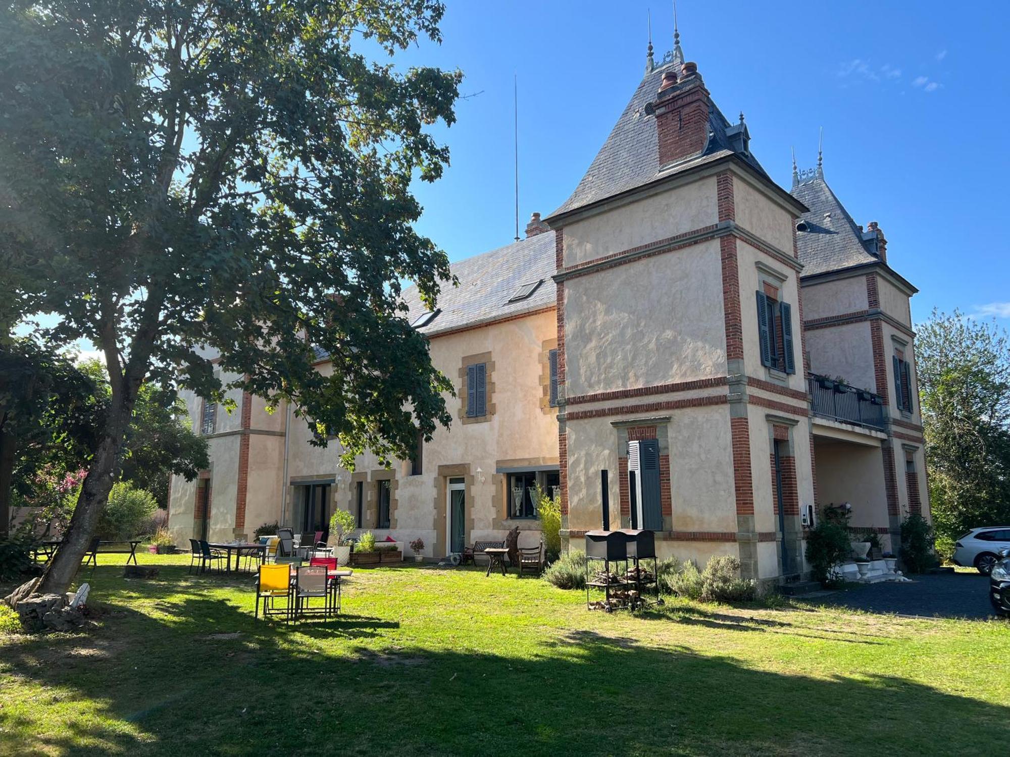 Chateau Segot Neuilly-le-Réal 외부 사진